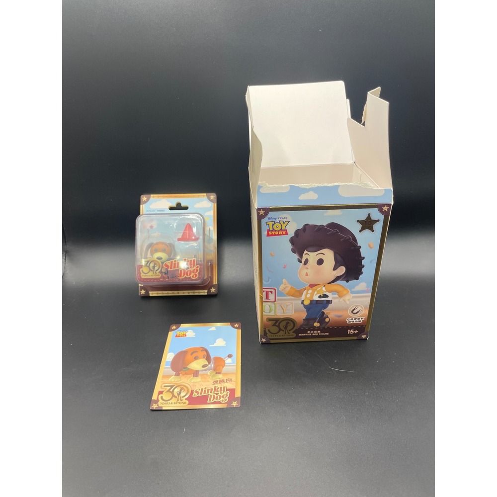 Miniso Disney Pixar Toy Story 30th Anniversary Slinky Dog Hanging Card Figure - Picture 3 of 8